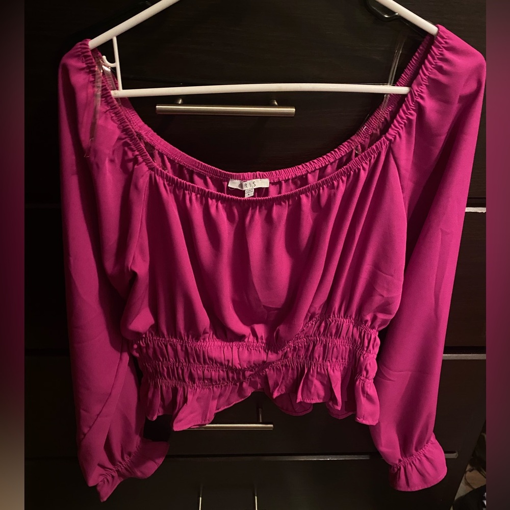 Pink long sleeve cropped top